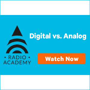 Digital-vs-Analog-600x600